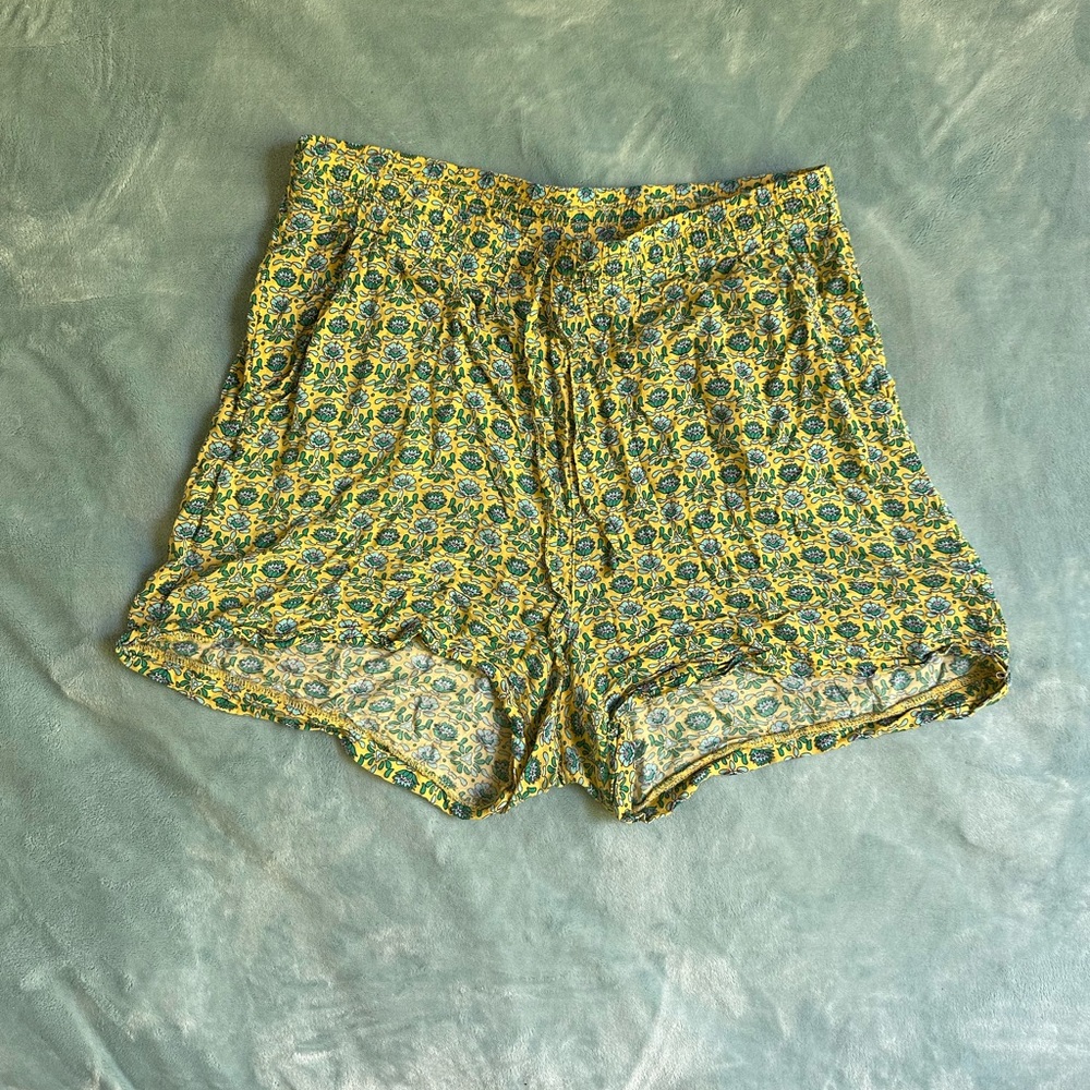 Floral High Waist Women's Shorts - Green & Yellow